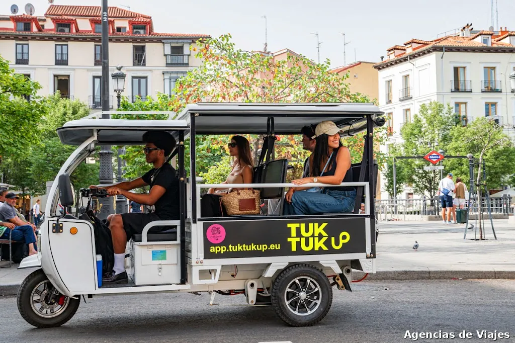 Tuk Tuk Up