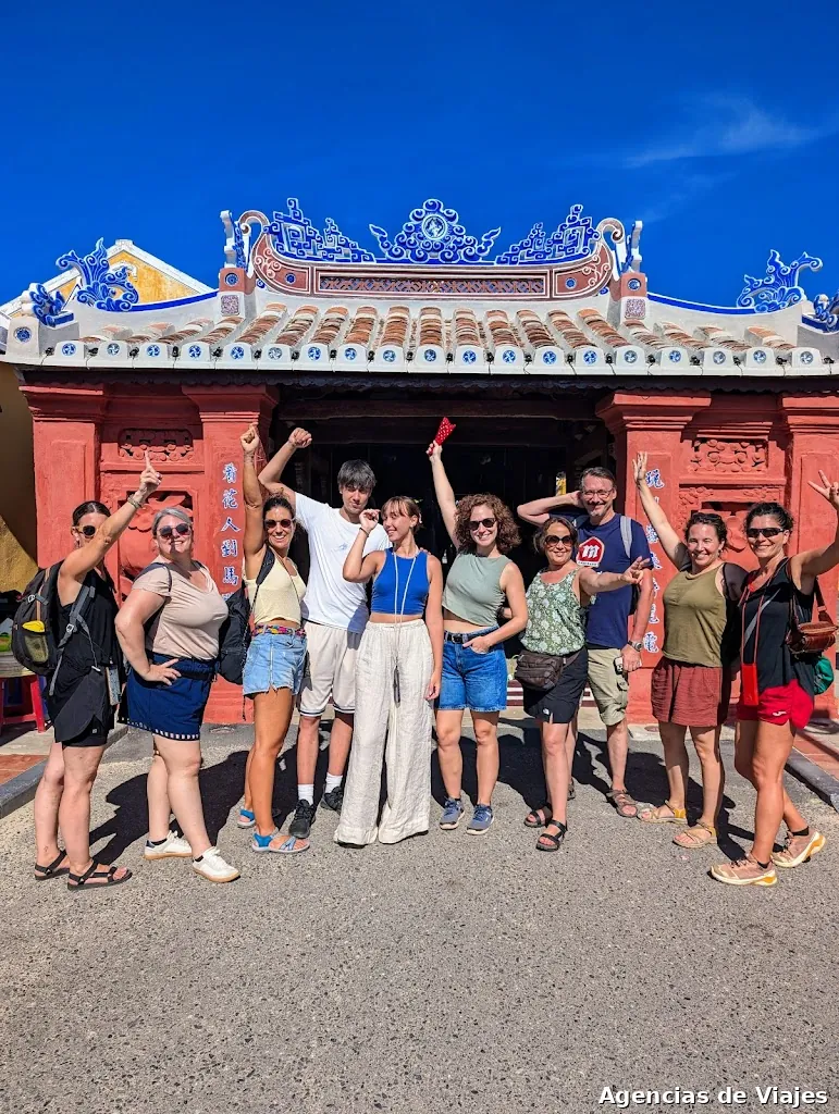 RAÍCES VIAJERAS en grupo