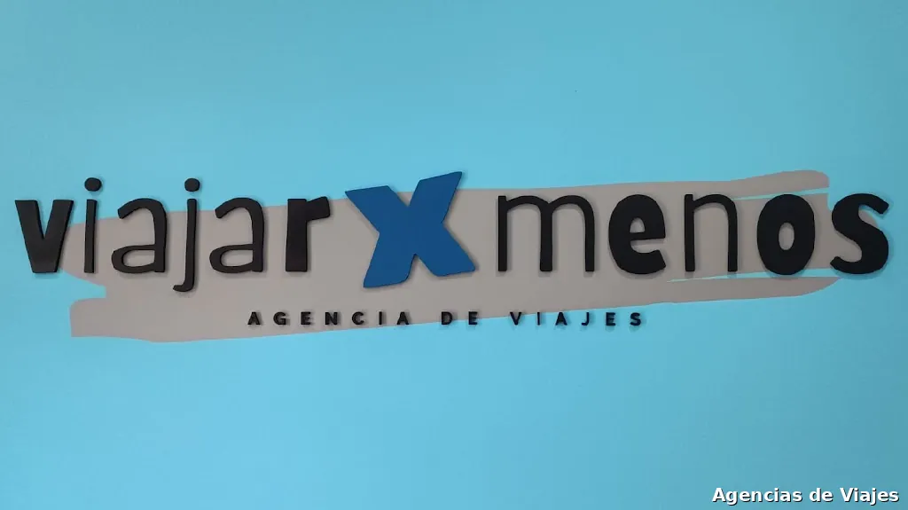 VIAJARXMENOS VALMAT SL
