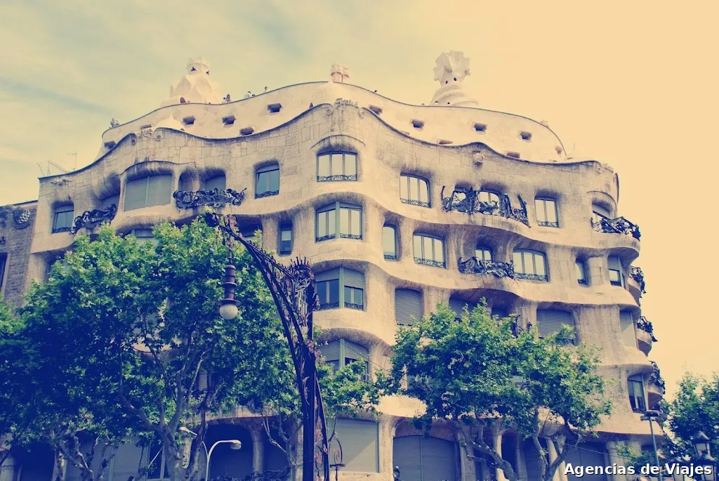 Alramla Barcelona Travel