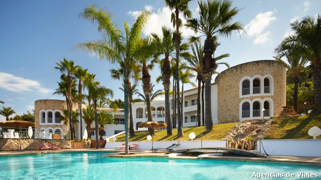 Aura Concierge | Ultra - Luxury travel agency in Menorca, Mallorca & Ibiza