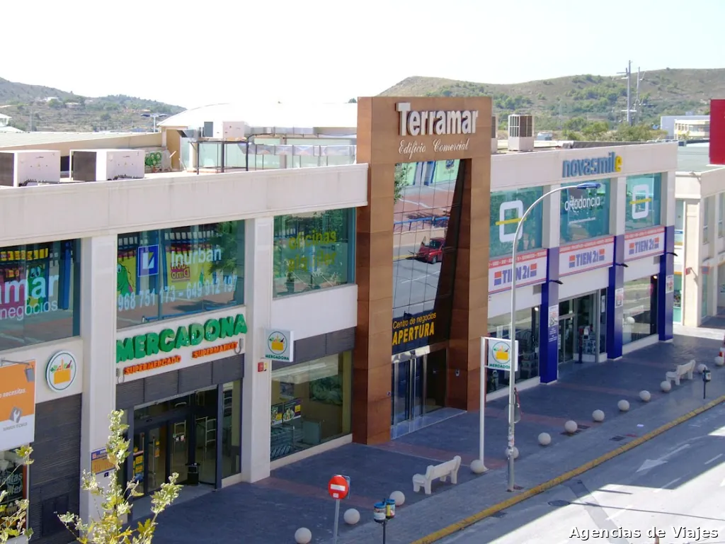 Indostán Viajes.Especialista en viajes a medida a India, Nepal, Bután, Sri Lanka y Maldivas.