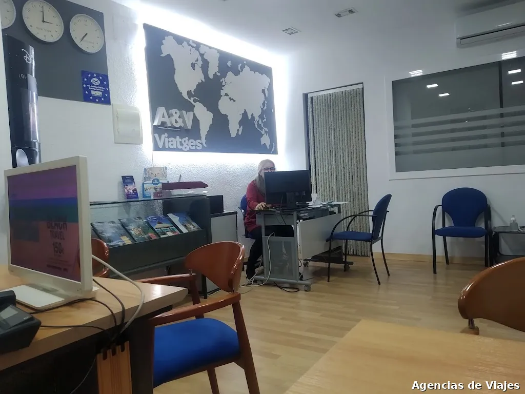 VIATGES ARROYO & VENDRELL OFICINA SALOU