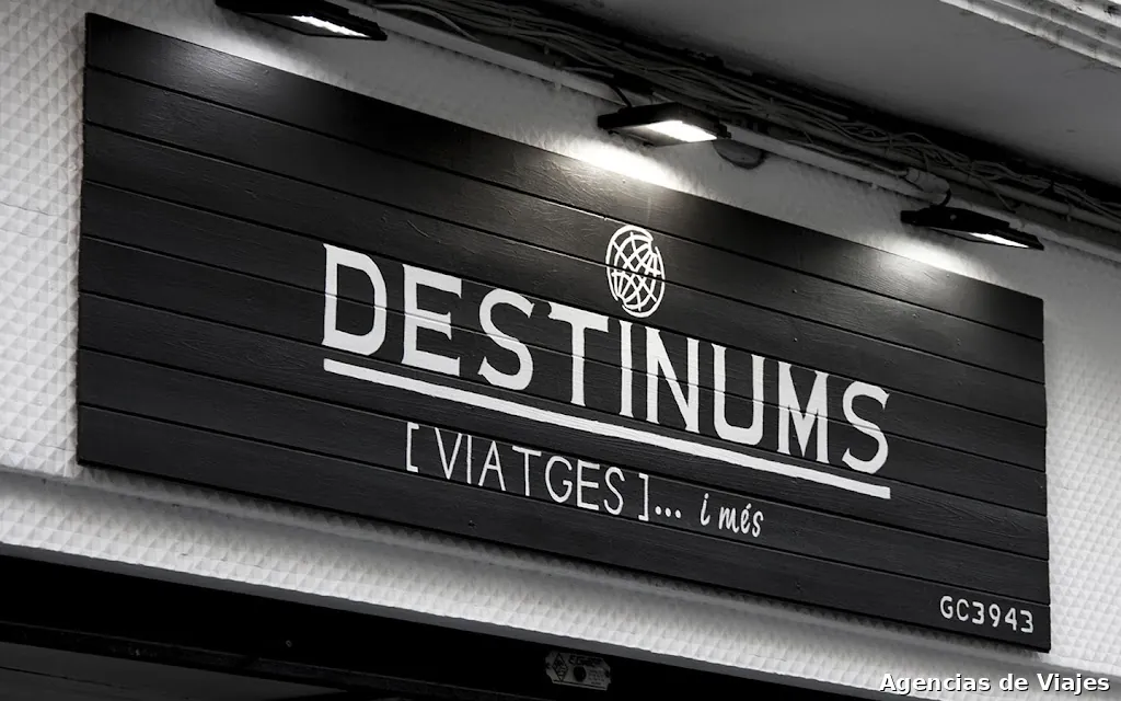 Destinums Viatges... i més