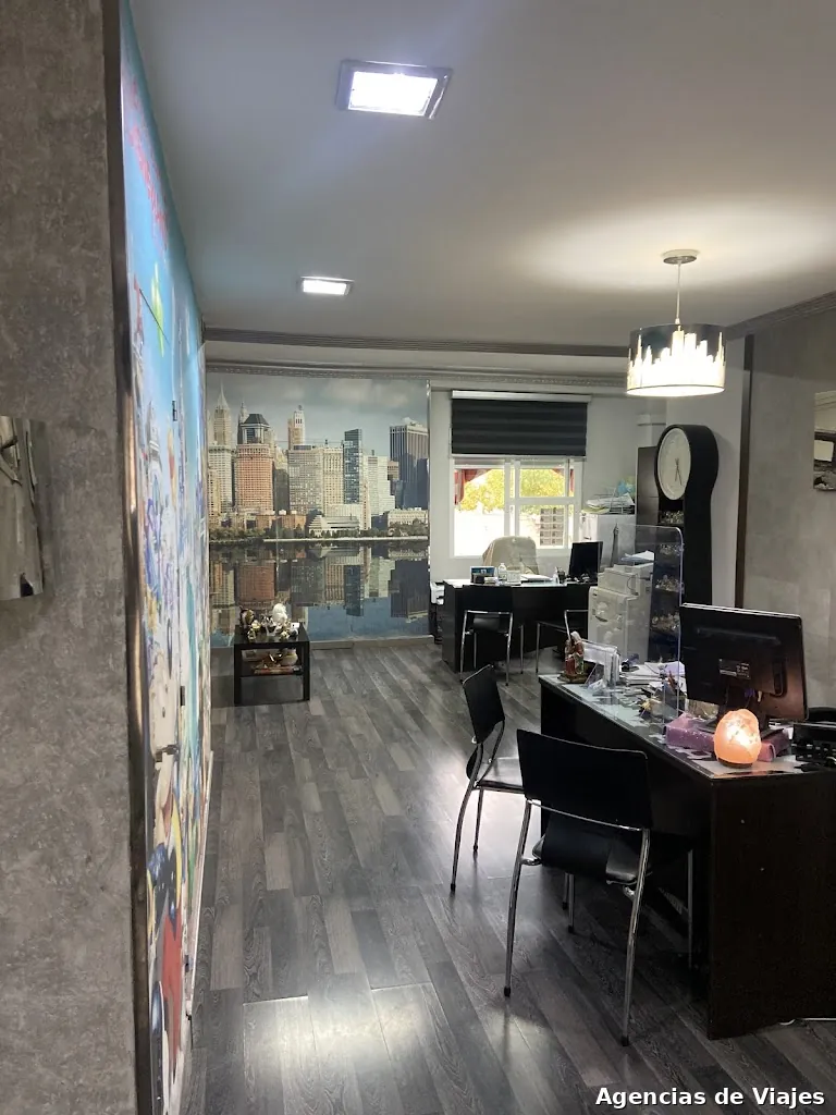 Elisabeth Tour Viajes