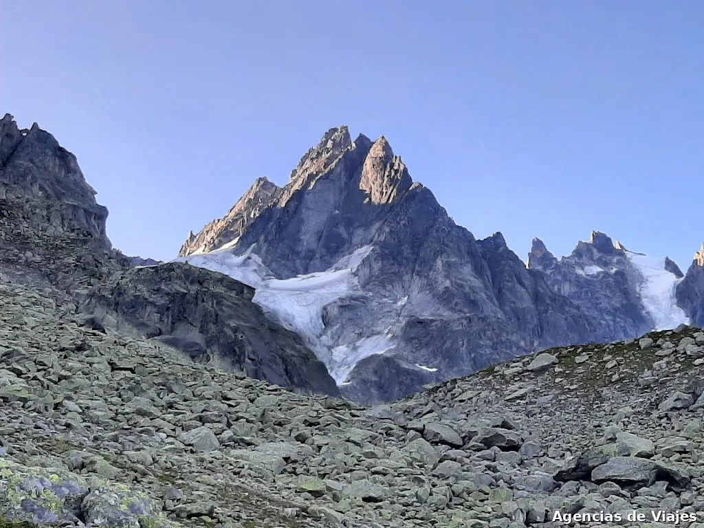PirineoSur.es - Compañía de Guías de Alta montaña & Escuela de Esquí. JACA